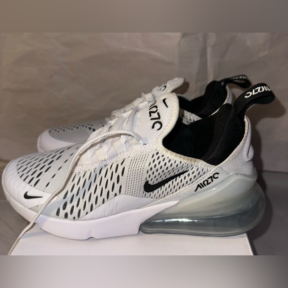 Nike Air Max 270 Women’s 6.5 White/ Black Running Shoes AH6789-100 - Picture 15 of 16